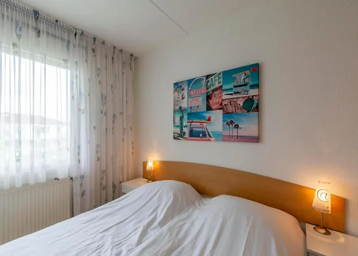 아파트 In Near The Dunes *