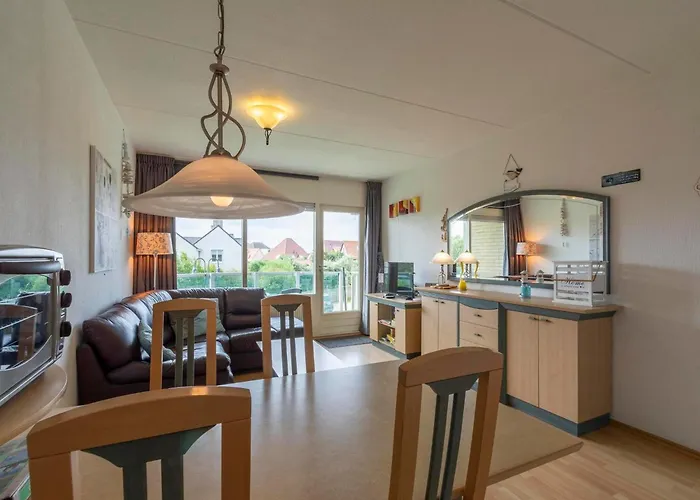 아파트 In Near The Dunes